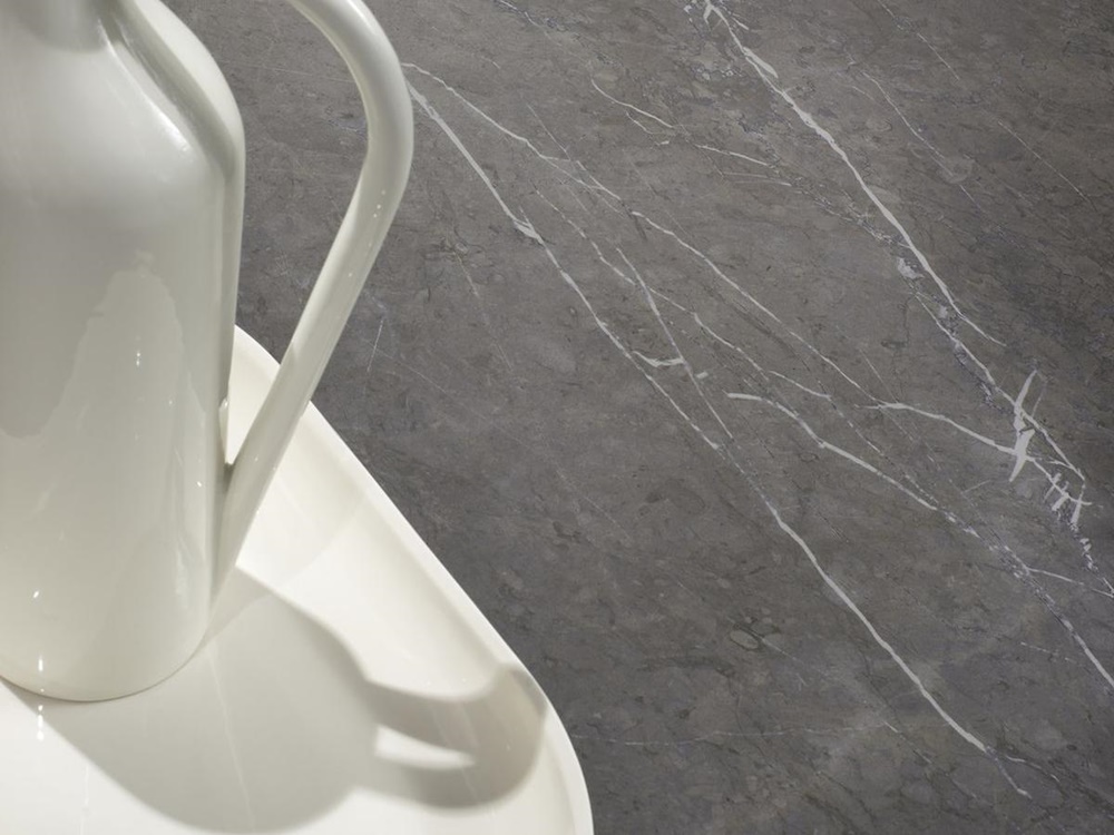 images/Ariostea/Grey-Onyx-Vein-Cut/Grey-Marble-05.jpg